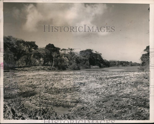 1941 Press Photo Panama Canal Lock Fill Construction Site - Historic Images