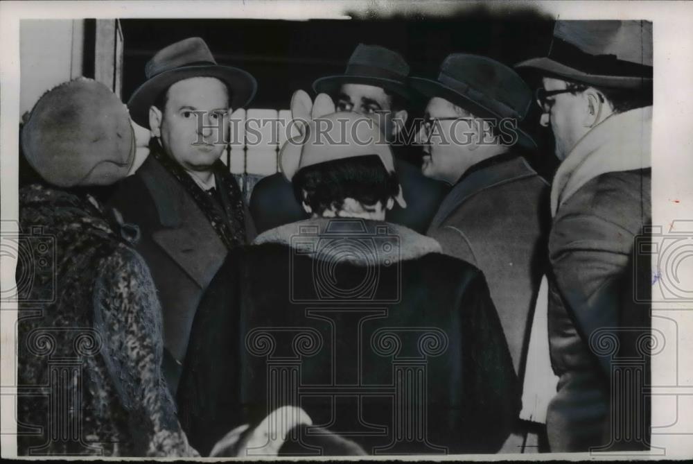 1954 Press Photo Herman Buller arrested at Dorval Airport for baby smuggling - Historic Images