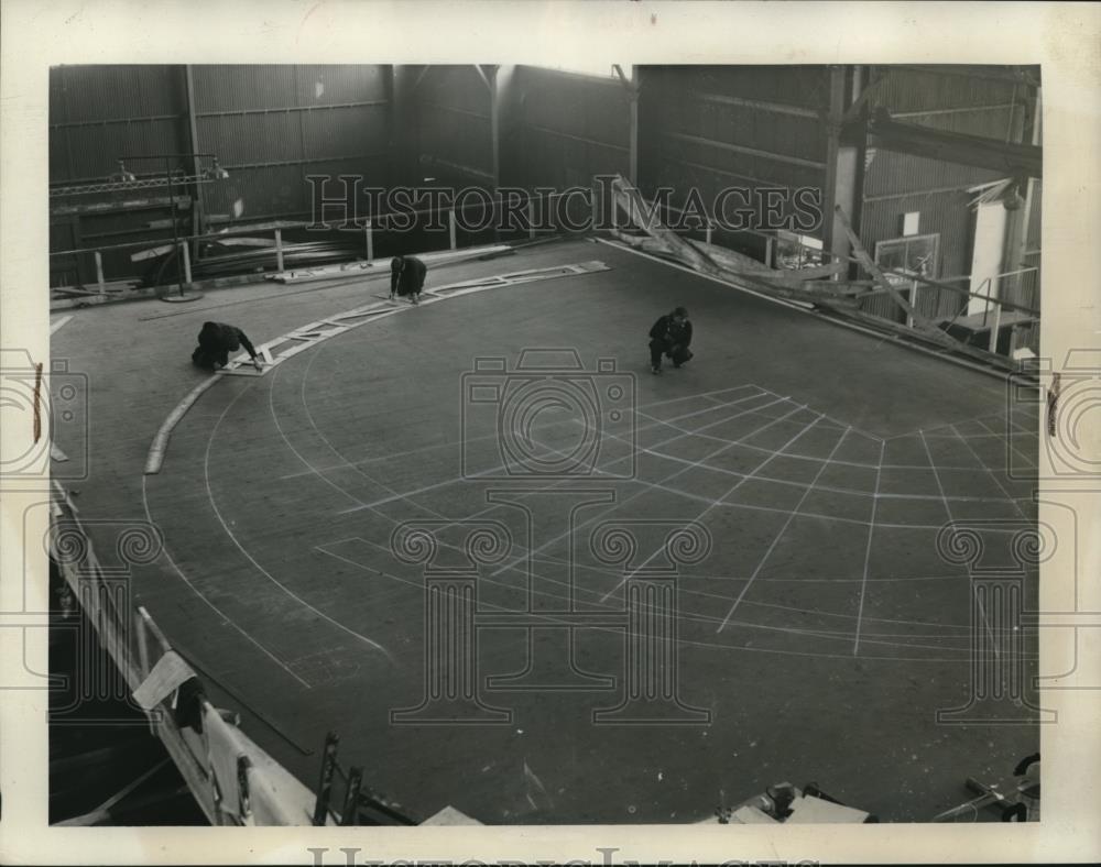 1934 Press Photo Drawing board &amp; layout for observatory girders - Historic Images