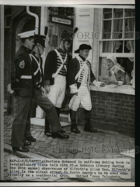 1954 Press Photo of Marines in uniform from past to present. - Historic Images