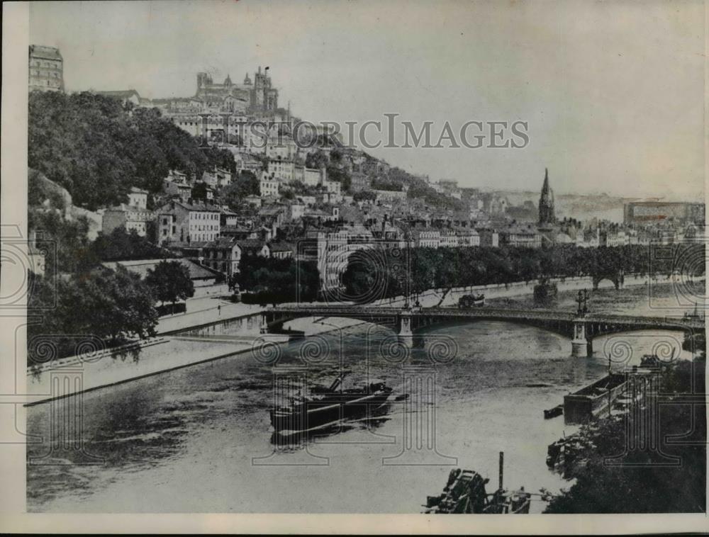 1958 Press Photo The Ainay bridge of French city of Lyon - Historic Images