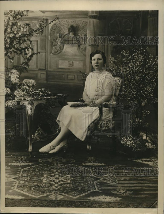 1930 Press Photo Crown Princess Juliana of Netherlands on 18th Birthday - Historic Images
