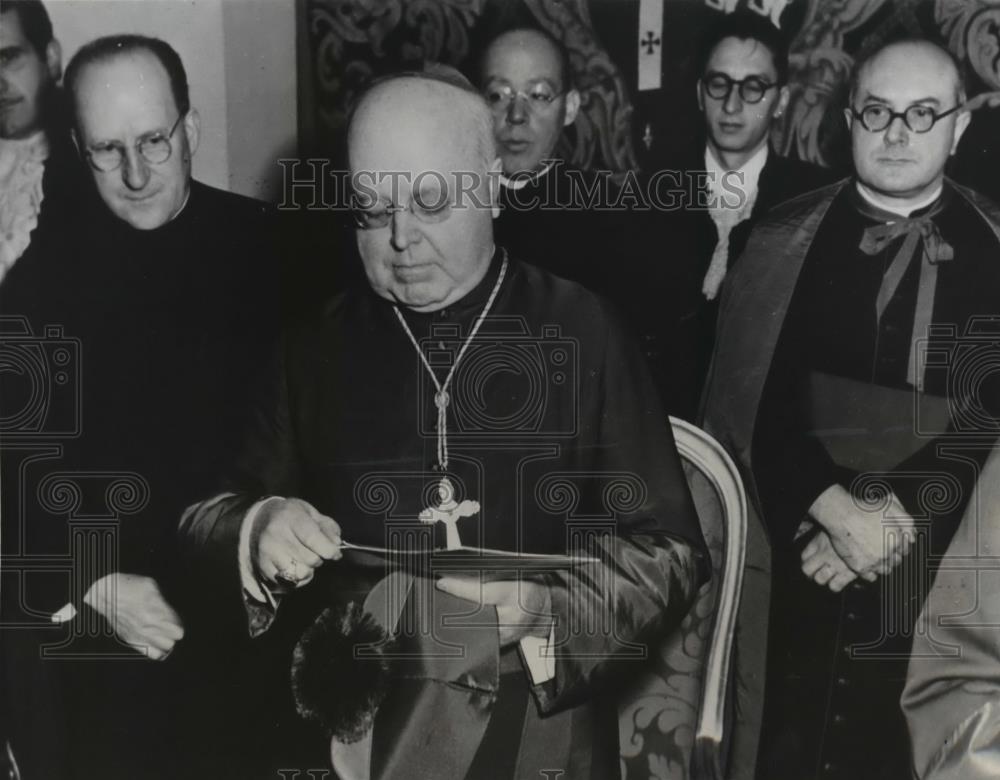 1946 Press Photo of Cardinal James Charles McGuigan after he received the Popes - Historic Images