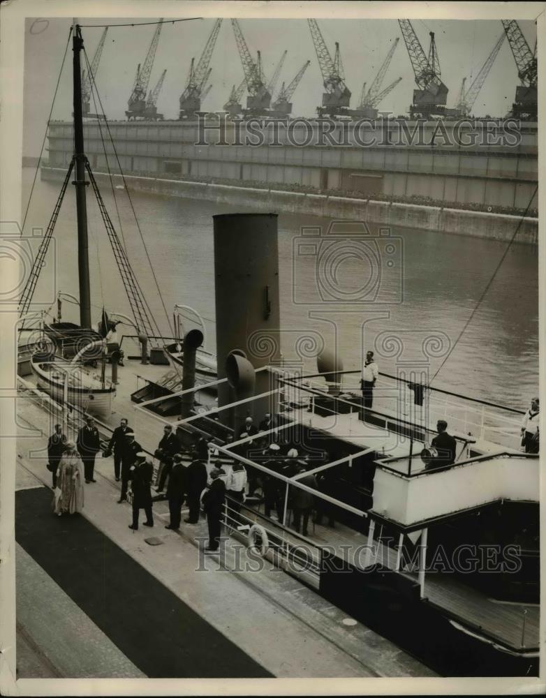 1927 Press Photo of the formal opening of the Gladstone Docks in Liverpool. - Historic Images