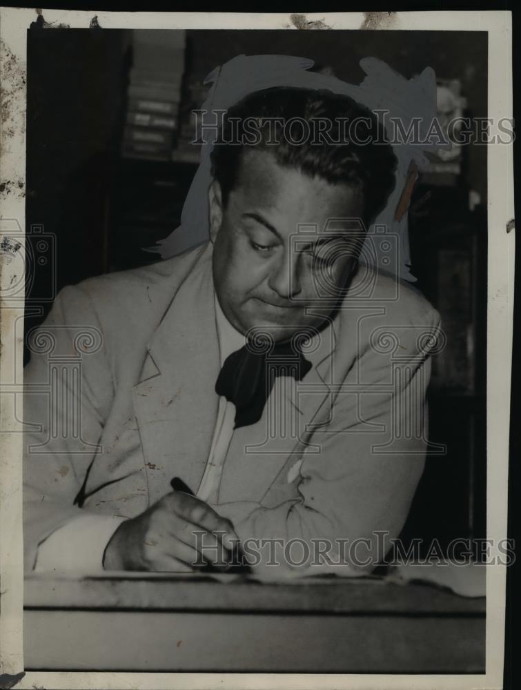 1936 Press Photo Juls Verin of Houston - Historic Images