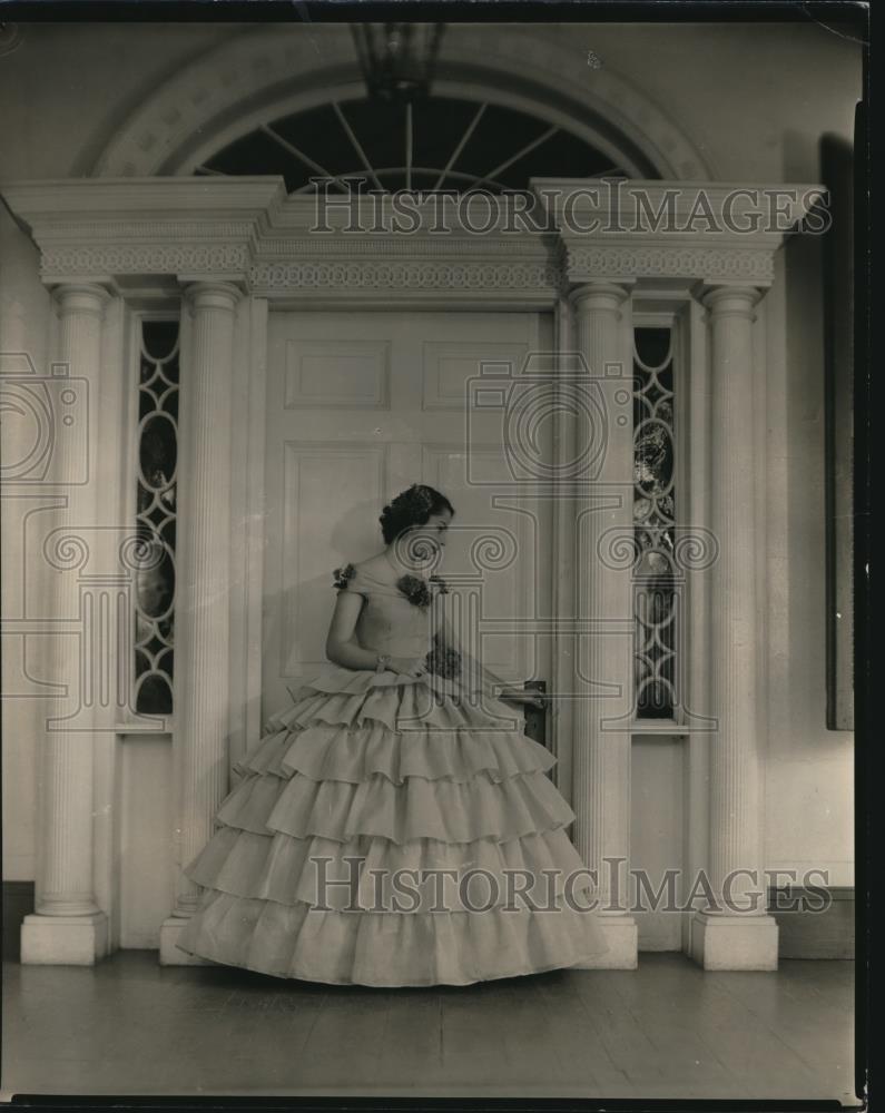 1938 Press Photo Ann Connor at Southern Family Home Doorway - Historic Images