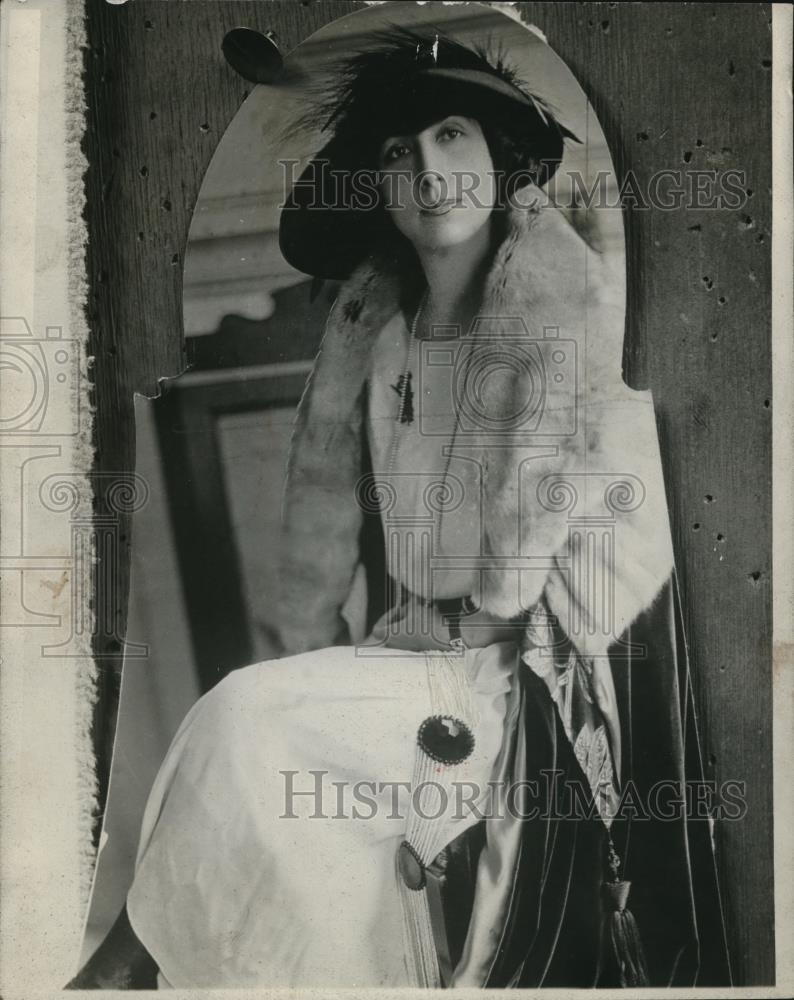 1927 Press Photo Mrs Hedisea Leland - Historic Images