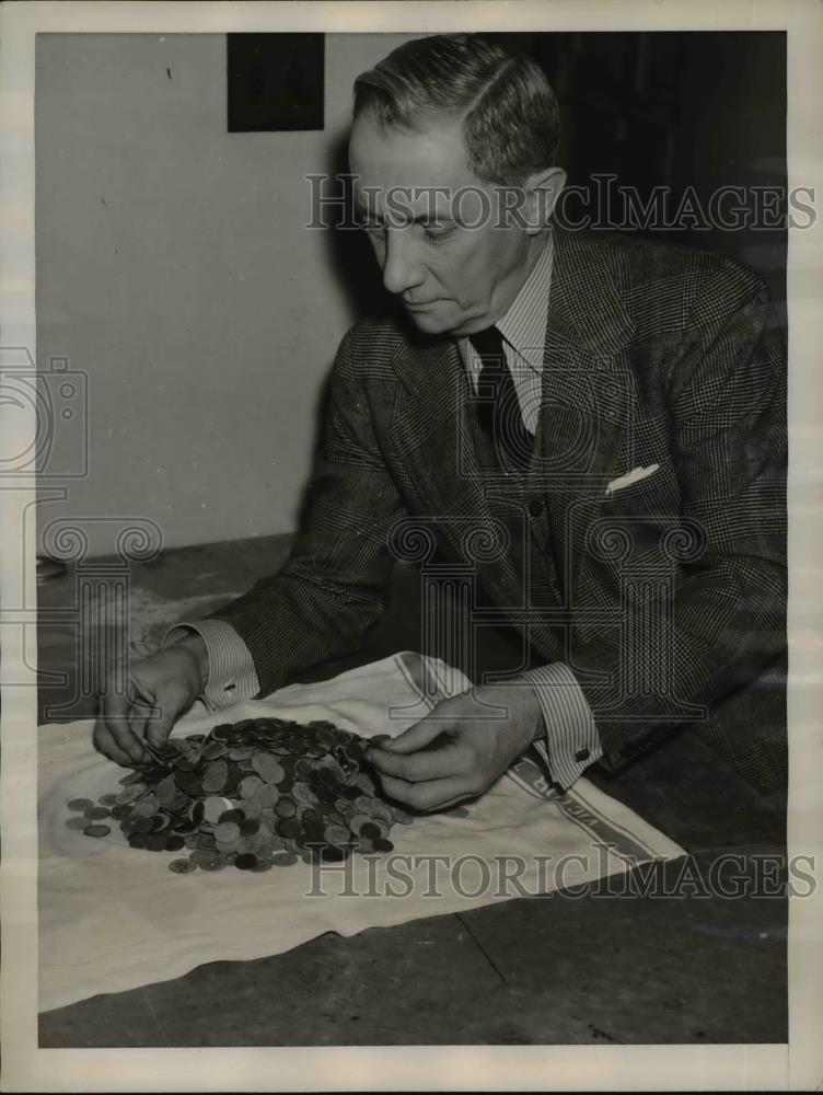 1939 Press Photo Unresponsive reptile at the St.Louis Mo., Zoo - Historic Images