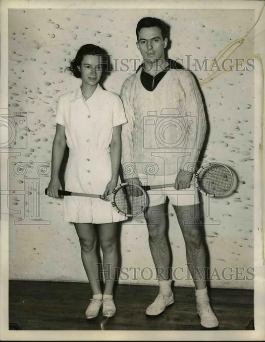 1937 Press Photo Mrs. A. W Paine & C.Norwood - Historic Images