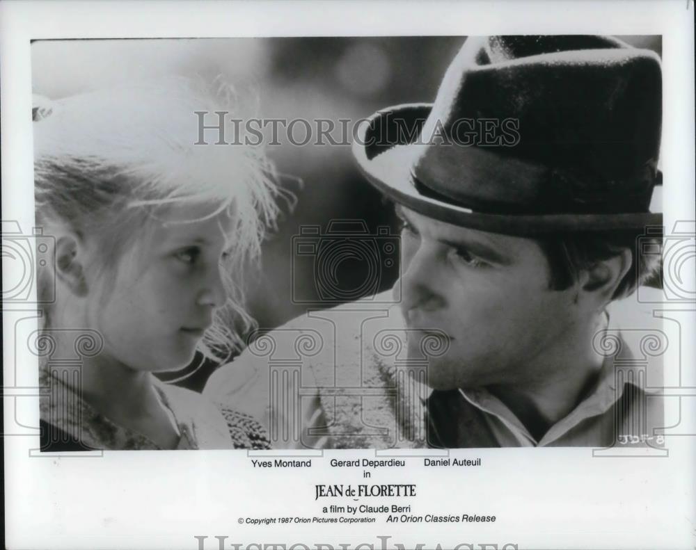 1987 Press Photo Ernestine Mazurowna and Gerard Depardieu in Jean de Florette - Historic Images