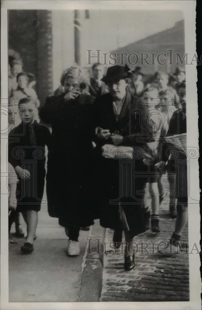1939 Press Photo Greenock Scotland Mrs Elizabeth Turner survived sinking of Athe - Historic Images