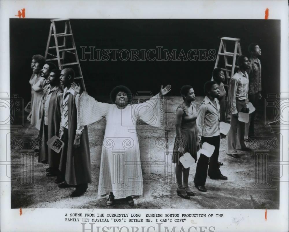 1976 Press Photo Scene from the Boston production Don't Bother Me I Can't Cope - Historic Images