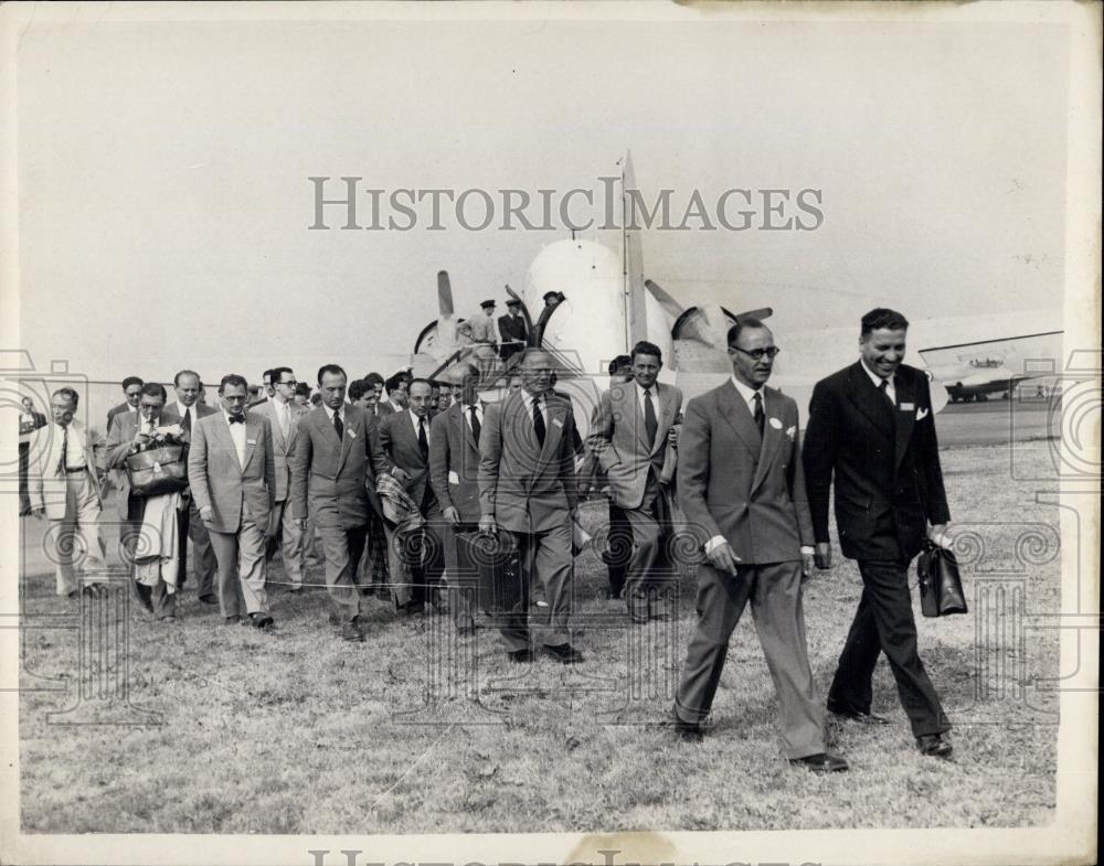 1955 Press Photo Scientists From Other Countries Visit Harwell - Historic Images