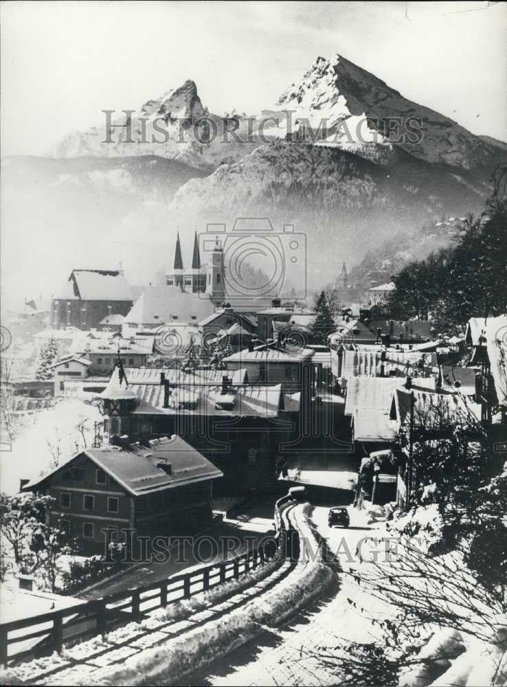 1985 Press Photo Berchtesgaden Snowy German Village Aerial View - Historic Images