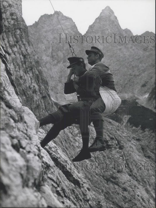1959 Press Photo Course For army alpine guides on the Zuespitze - Historic Images