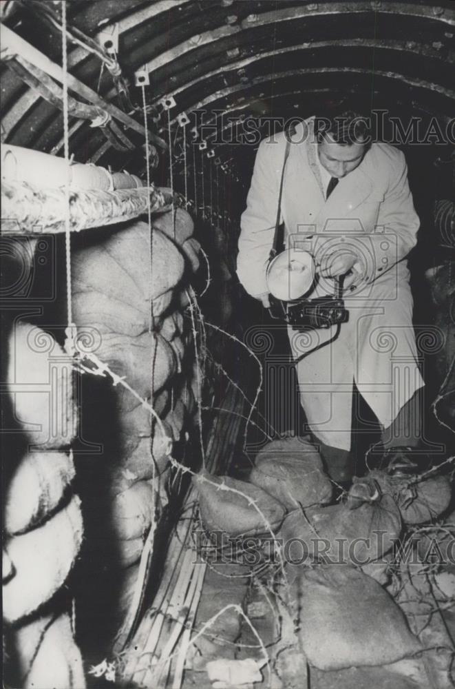 1956 Press Photo American tunnel to tap the Russian telephone line - Historic Images