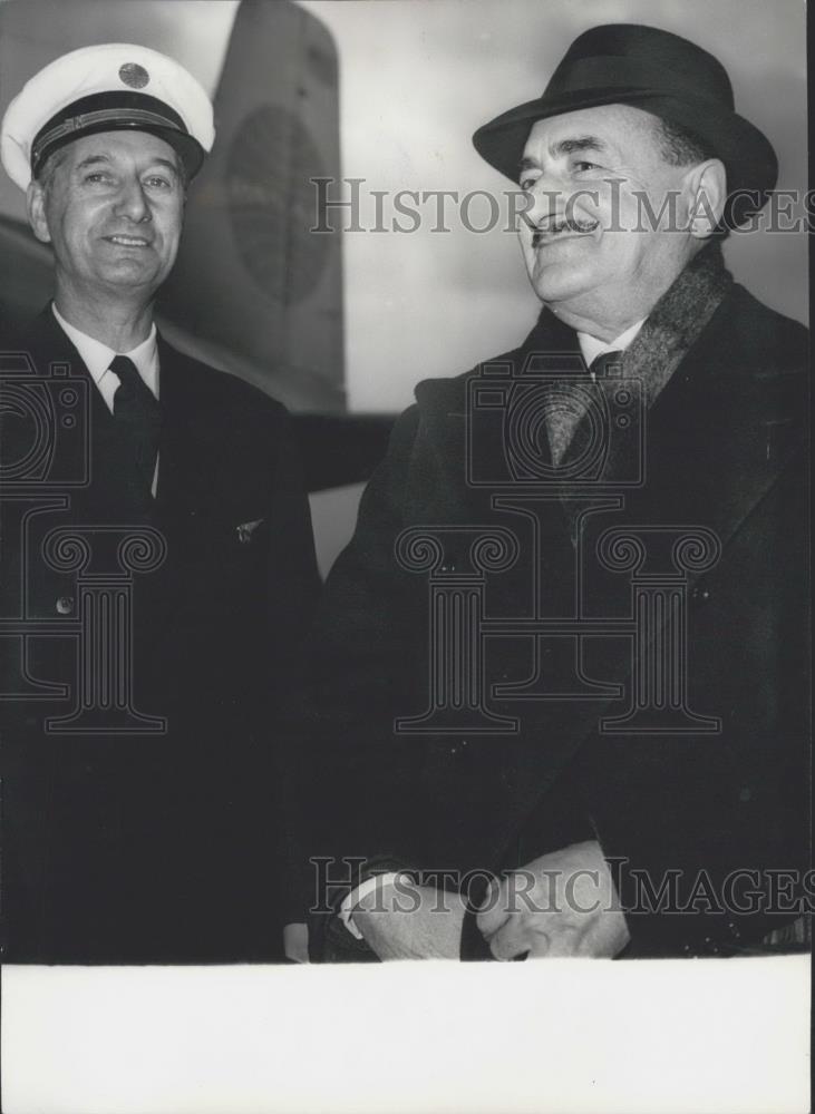 1962 Press Photo Nobel prize Winner Salvatore Quasimodo - Historic Images