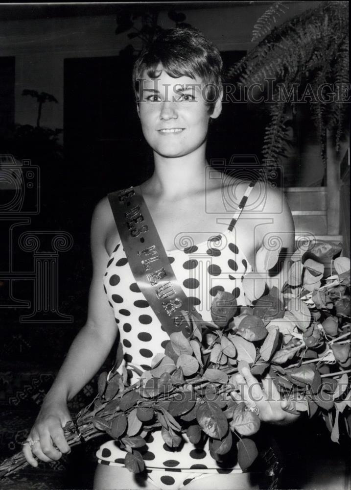 1966 Press Photo Josianna Lauger, Queen Of Flowers Beauty Contest - Historic Images