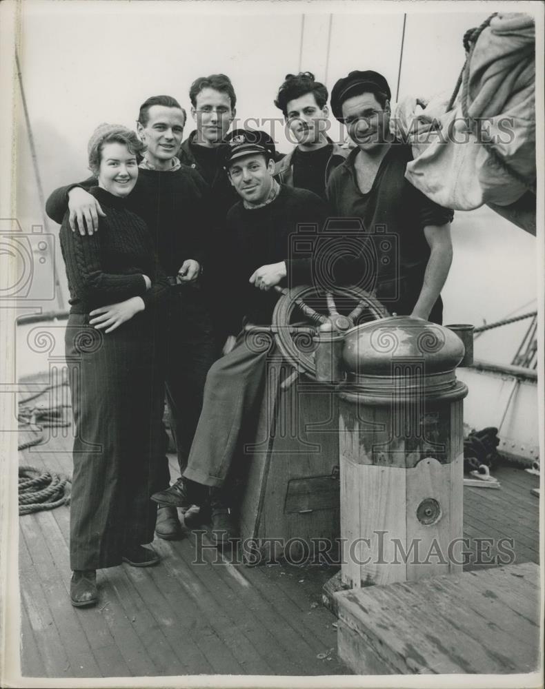 1953 Press Photo Preparation For 30,000 Mile Yacht Voyage - Historic Images