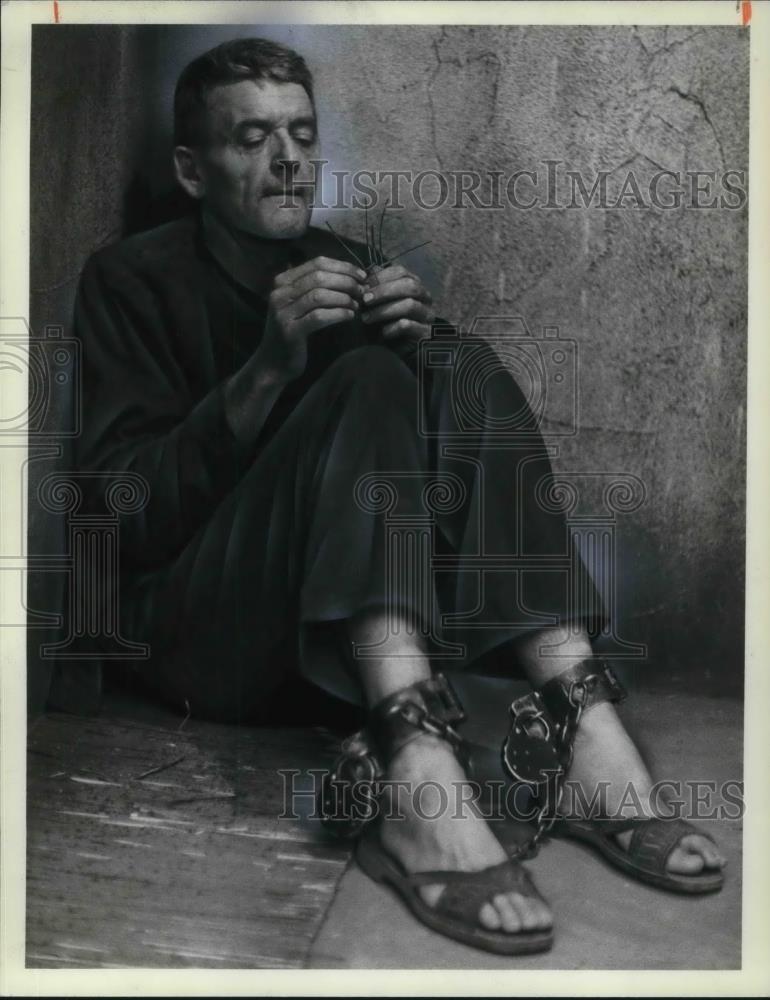 1979 Press Photo Hal Holbrook in When Hell was is Session - cvp24153 - Historic Images