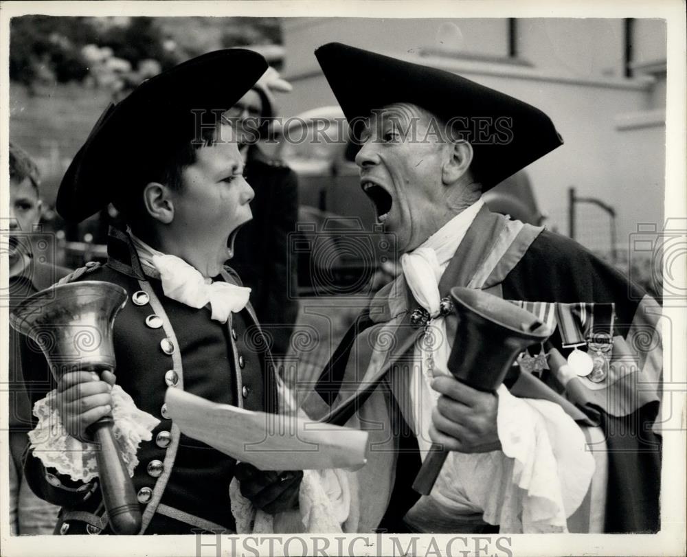 1953 Press Photo National Town Criers Championship, Hastings - Historic Images