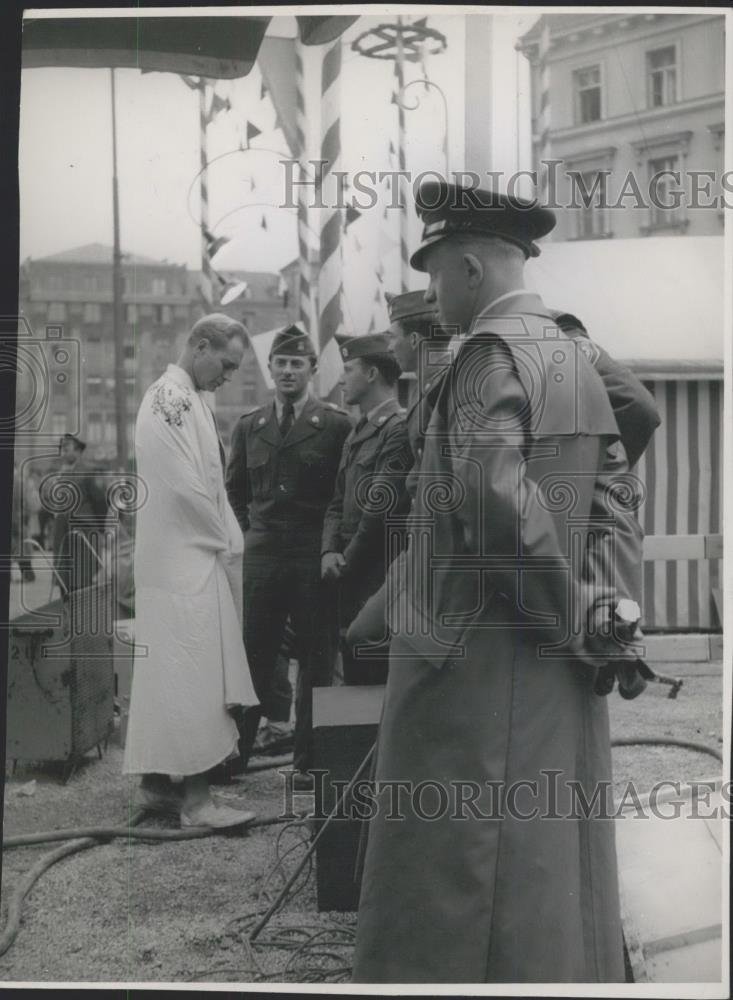 Press Photo scene for the German - American movie &quot;Carnival&quot;. - Historic Images