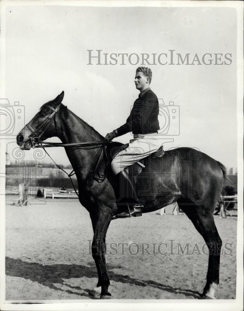 1955 Press Photo Prince Don Juan Carlos on Horseback - Historic Images