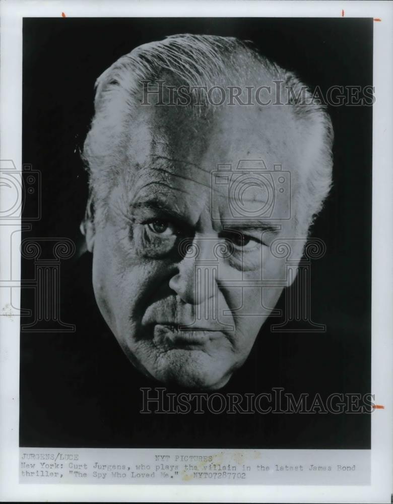 1977 Press Photo Curt Jergens plays in The Spy Who Loved Me - cvp24828 - Historic Images