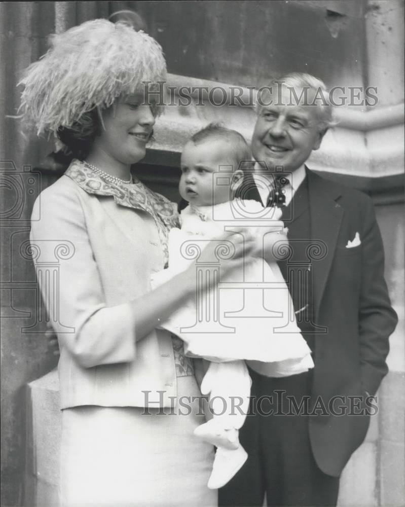 1976 Press Photo John Cordle MP and wife Venetia and daughter Rachel - Historic Images