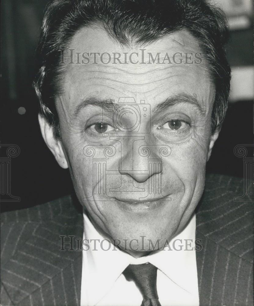 Press Photo Minister of Planning and Community Development Michel Rocard - Historic Images