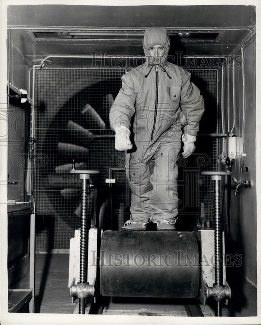 Press Photo Climatic Research Laboratory at Farnborough R.A.F institute - Historic Images
