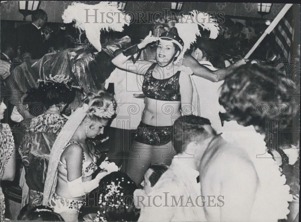 Press Photo Carnival in Rio. - Historic Images