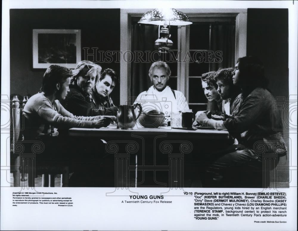 1989 Press Photo Emilio Extevez, Keifer Sutherland & Charlie Sheen in Young Guns - Historic Images