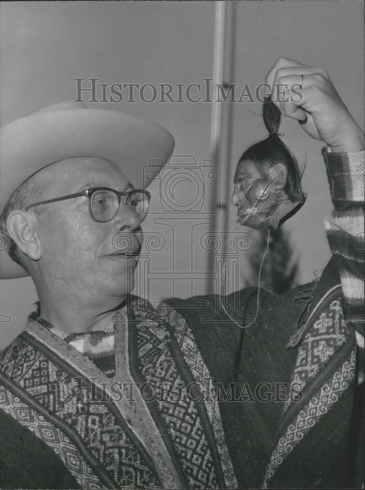 1961 Press Photo Writer Robert Gaillard Visits Ucuyali Tribe in Peru - Historic Images