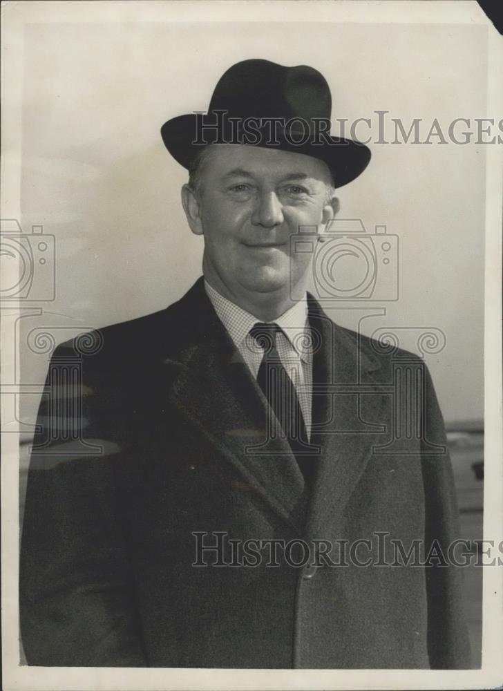 1957 Press Photo Mr. Edmund Davies, Q.C,Brit observer at trial in Cairo - Historic Images