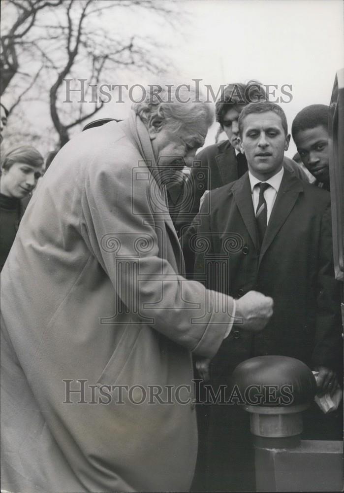 1967 Press Photo Michel Simon at the Foire du Trone - Historic Images