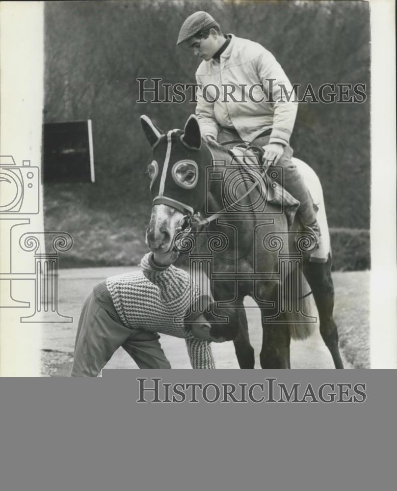 1965 Press Photo trainer Fred Winter,jockey Dougie Small &amp; a horse - Historic Images