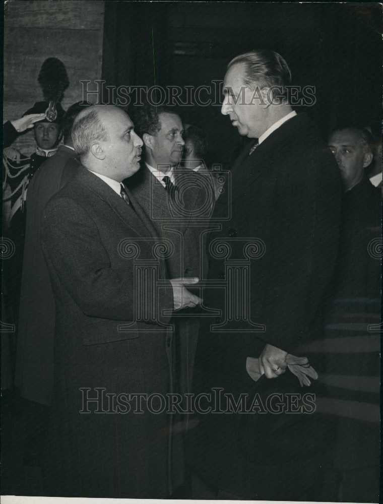 1953 Press Photo Italian party president Del Consiglio & Stavo Ricevuto - Historic Images