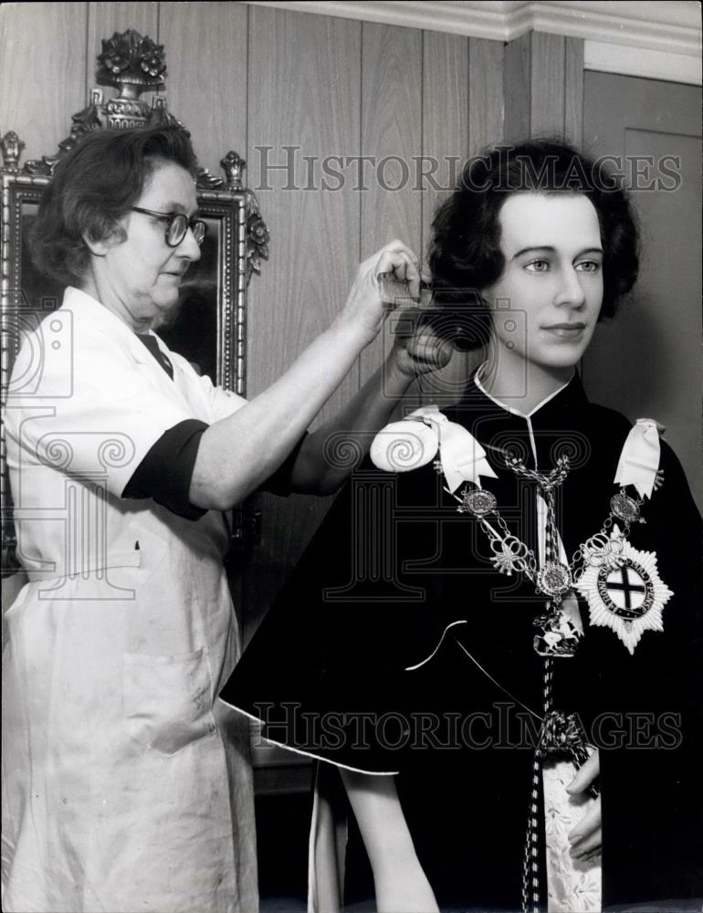Press Photo Winnie Mills of Madam Tussads wax museum - Historic Images
