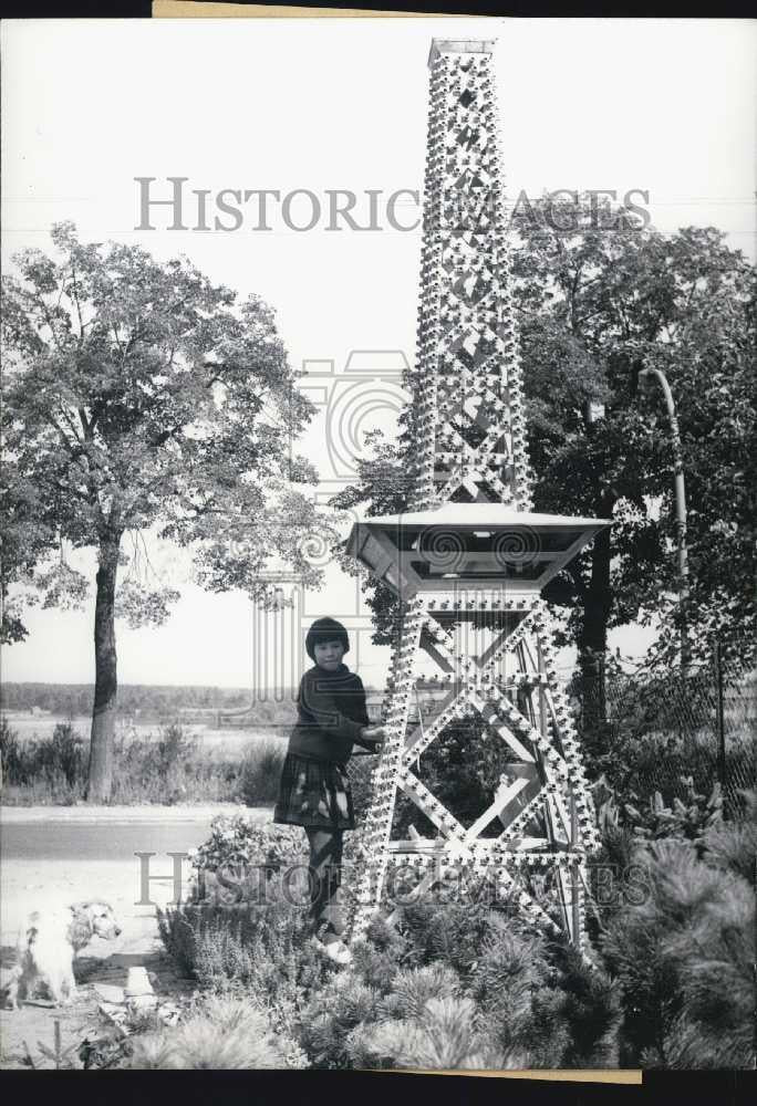 1966 Press Photo Miniature Radio Tower in Berlin Garden. - Historic Images