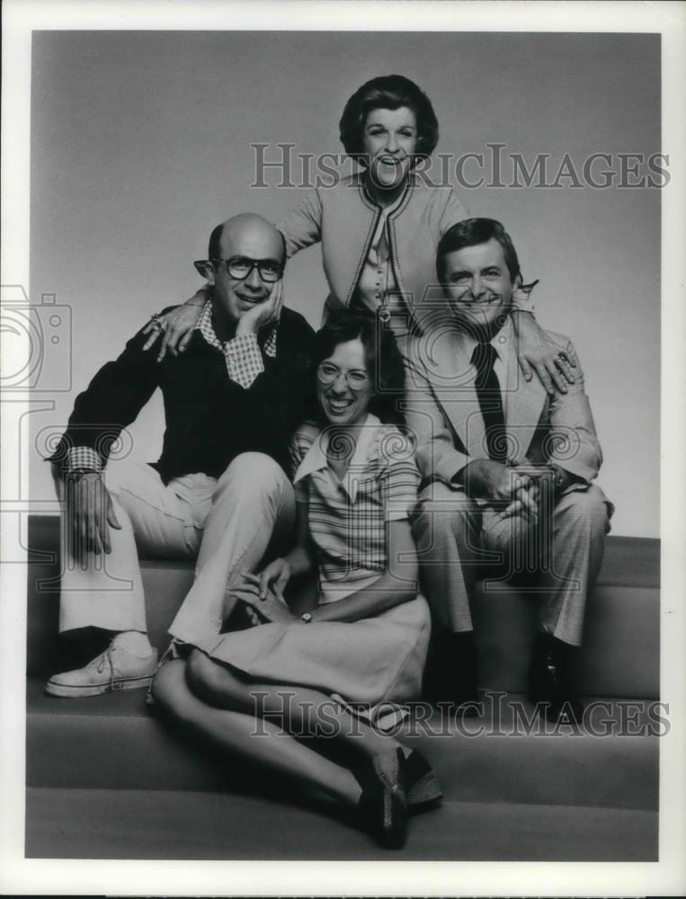 1976 Press Photo Nancy Walker William Daniels Beverly Archer Ken Olfson - Historic Images