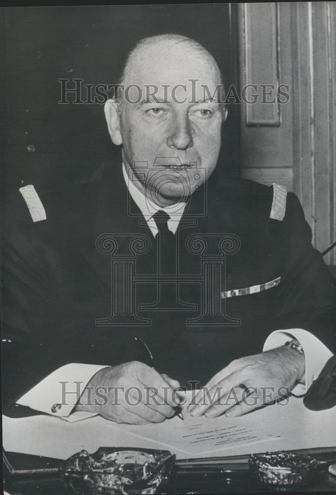 1960 Press Photo French Admiral Max Douguet Portrait - Historic Images