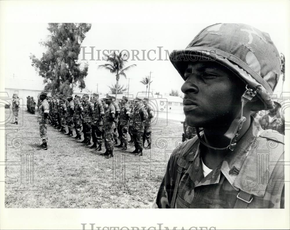 Press Photo A group of marines in Fla - Historic Images