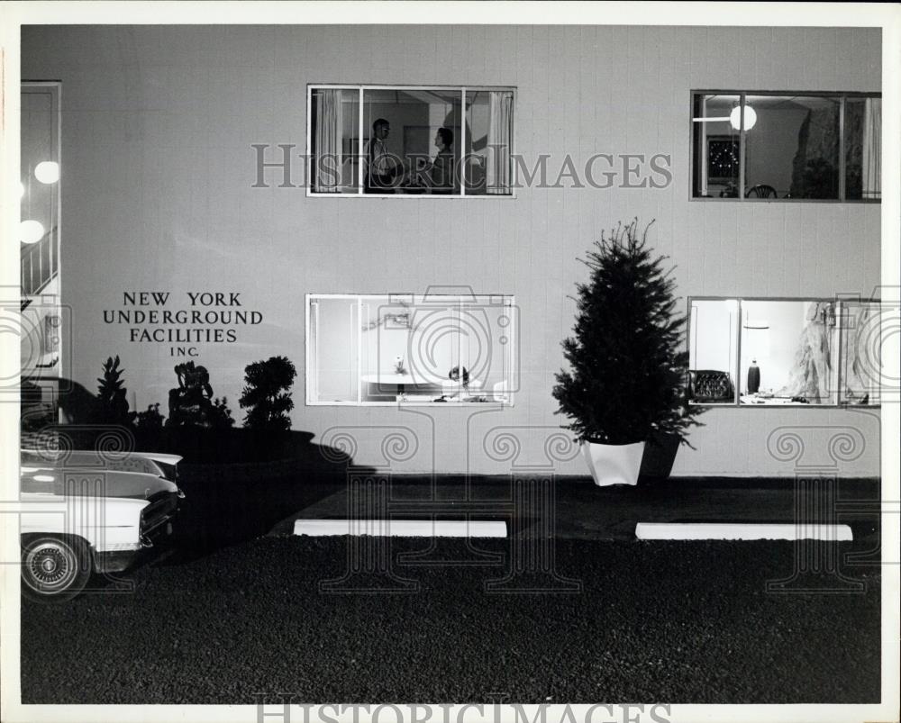 Press Photo Adminstration Building - Under Soild Stone - Historic Images