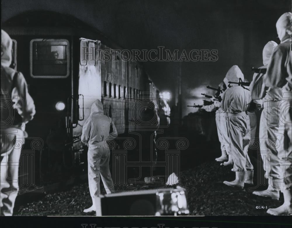 1977 Press Photo The Cassandra Crossing - cvp28191 - Historic Images