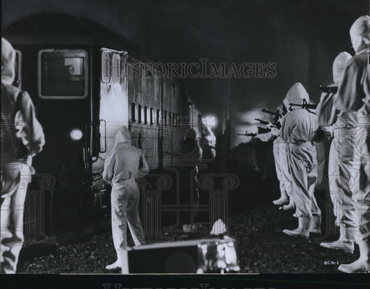 1977 Press Photo The Cassandra Crossing - cvp28191 - Historic Images