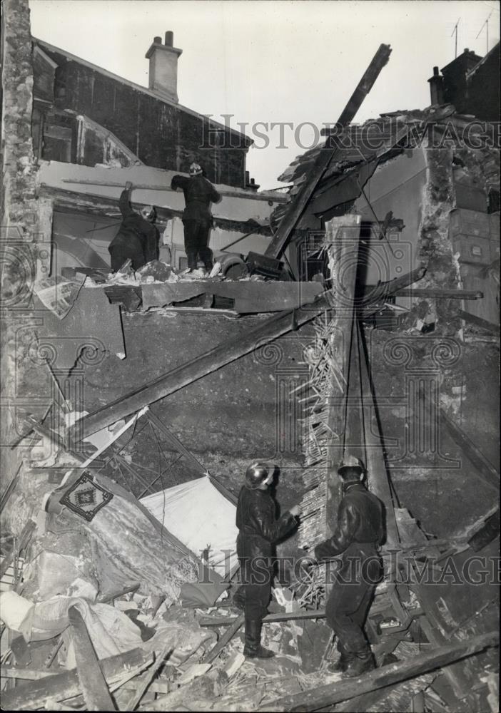 1960 Press Photo House collapses in Northern Paris - Historic Images