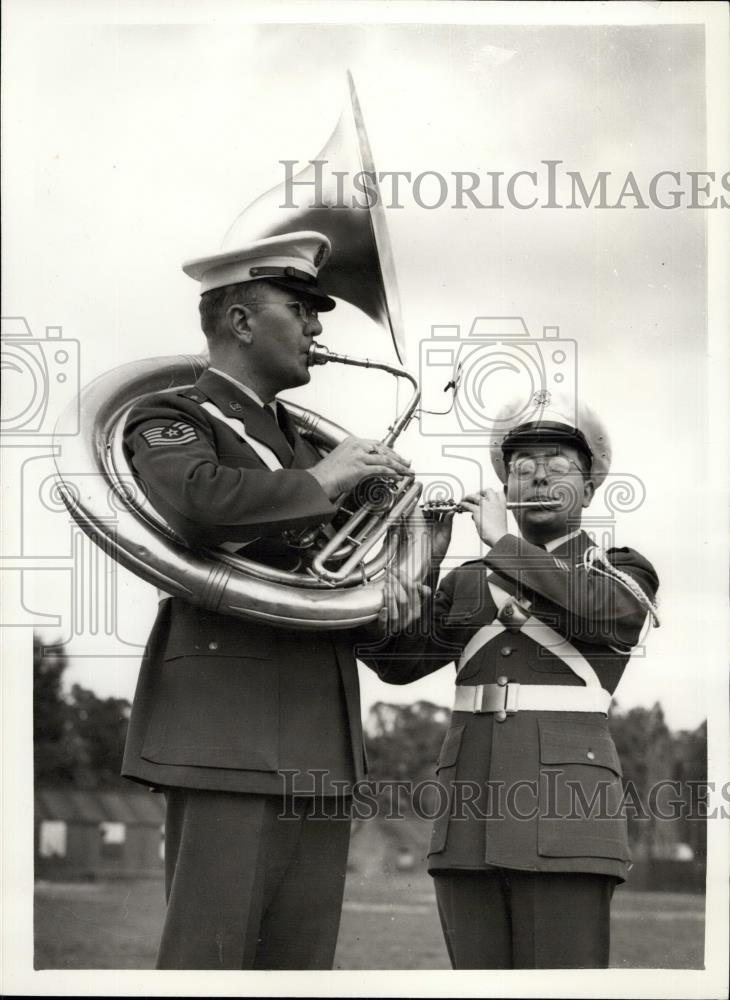 1956 Press Photo U.S. Air Force band rehearses for searchlight tattoo - Historic Images