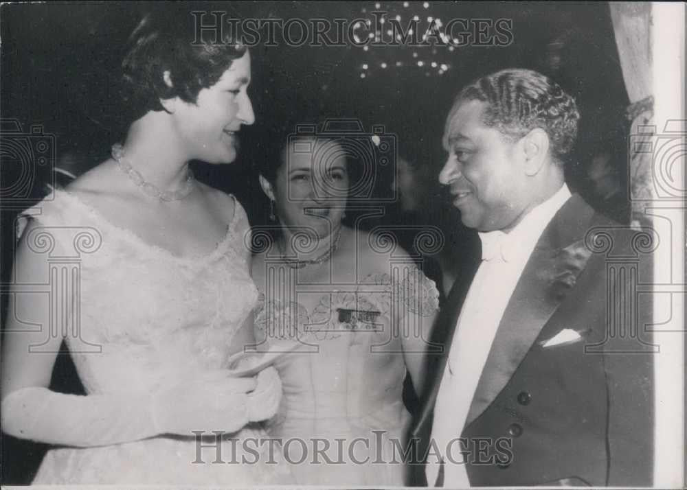 1954 Press Photo Gaston Monnerville, Mrs Coty &amp; Mrs Monnerville - Historic Images