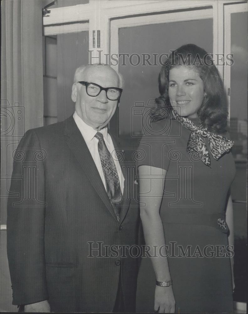 1969 Press Photo ,American cellist, Christine Walevska &amp;Sol Hurok - Historic Images